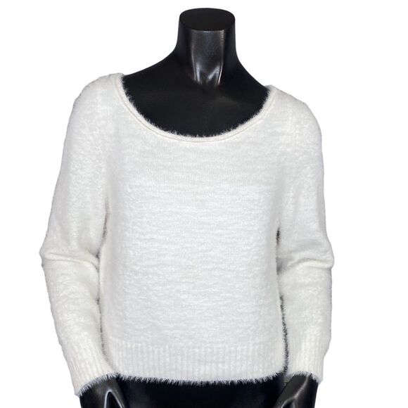 Victoria's Secret Fuzzy Cropped Sweater Women's Size Small Rounded Neckline - Picture 1 of 6